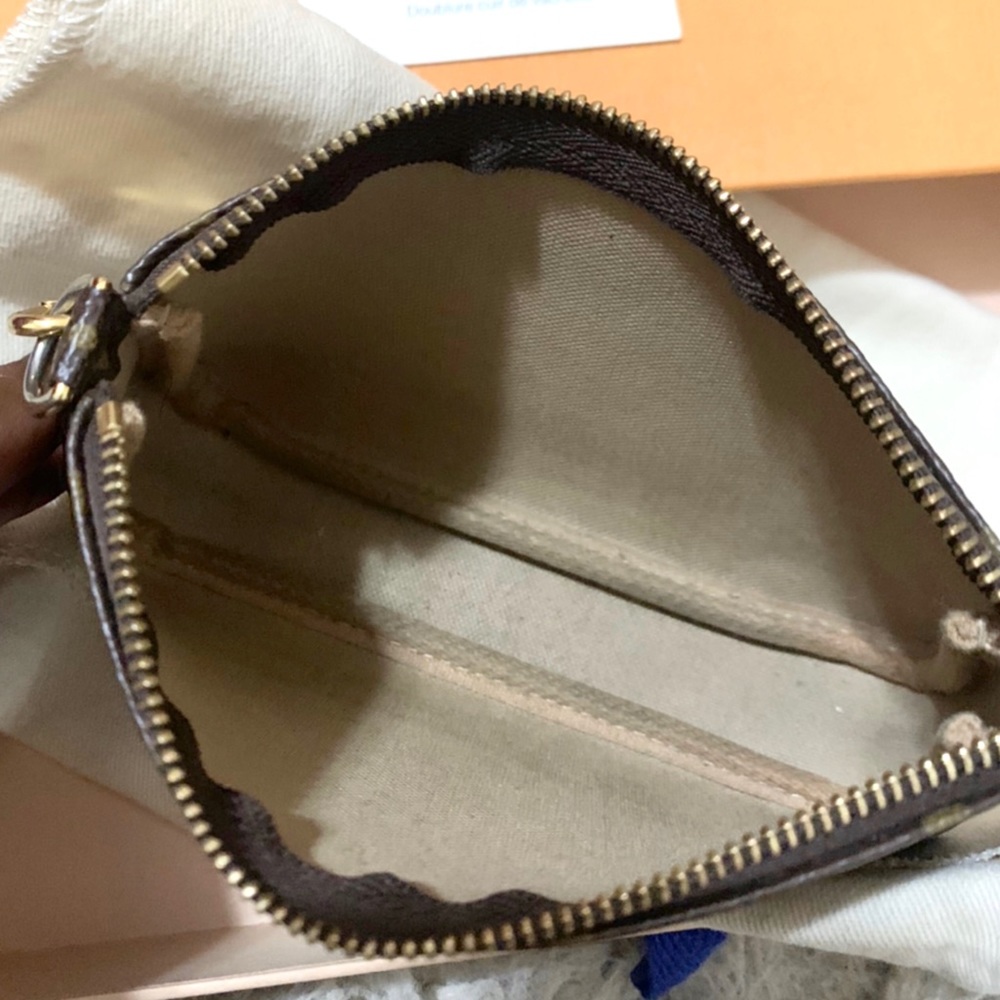 Limited Edition Inventeur Trunks & Locks Pochette - Picture 12 of 15